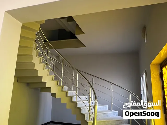 مبنى دورين للايجار الخدمي فى مشروع الهضبة