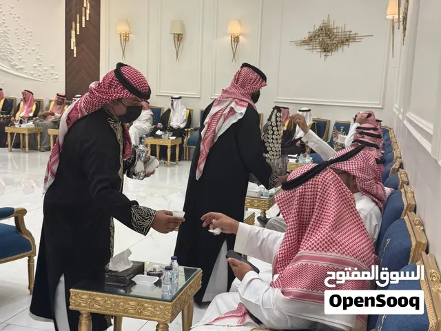 قهوجي وصبابين الرياض. رجال. ونساء لجميع المنسبات