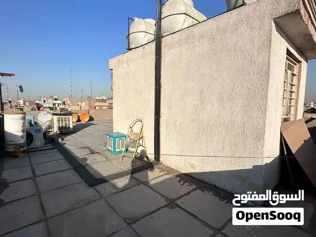 بناية سكنية للبيع