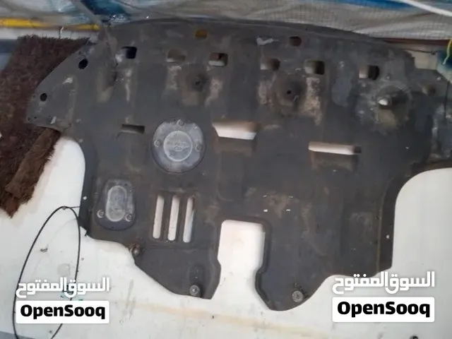 واقية وحلل هيونداي ايونيك  بحال الوكاله   موجوده في اربد/ حواره  قرب كلية نسيبه   ممكن تركب على كيا