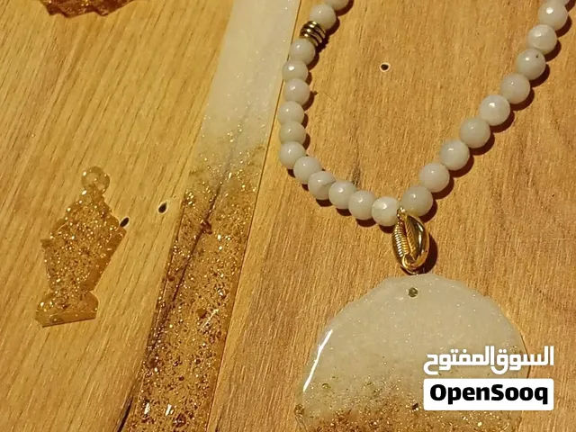 كوسترات وصواني ريزين للتوزيعات ولديكور المنزل