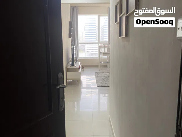 شقه مفروشهً جديده