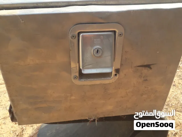 صندوق عدة وسطبات كيا فرسان للبيع