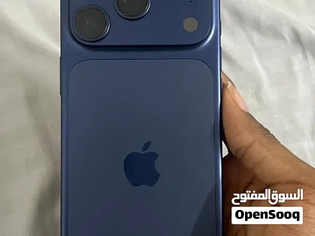 ايفون 17 pro لون كحلي