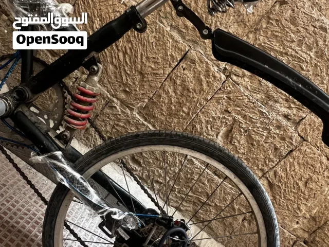 سيكل ياباني يتعطف