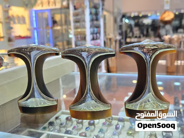 قرون قرن زراف هندي وصندل وعتم دق شيباني مع قرون زراف هندي مصفح