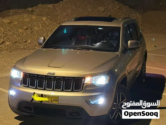 Used Jeep Grand Cherokee in Al Batinah