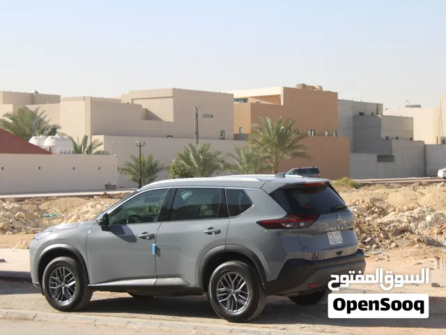 VEHICLE LEASE TRANSFER NOTICE - إعلان التنازل عن عقد تأجير مركبة  Vehicle / المركبة: Nissan X-Trail