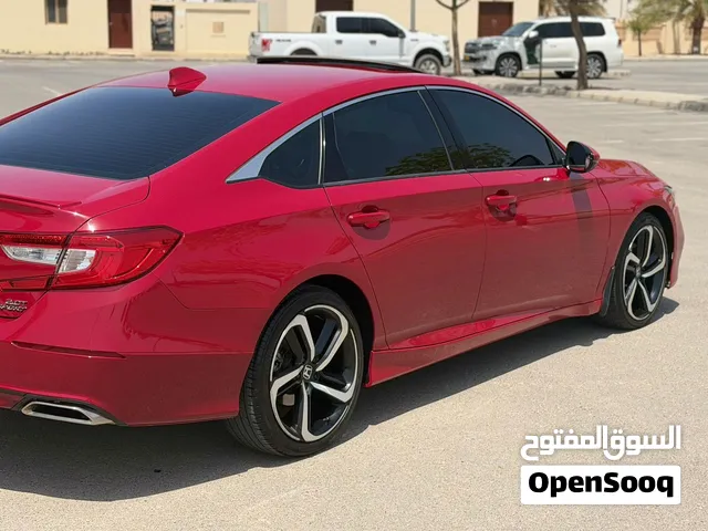 للبيع هوندا اكورد موديل 2018 نظيفه جدا