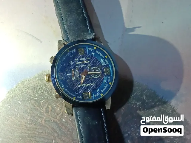 العلامة التجارية: مونت بلانك (Montblanc). التفاصيل الظاهرة على الغطاء: