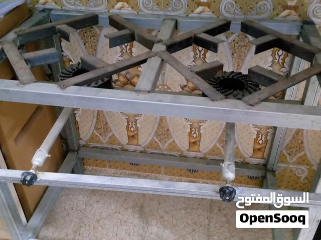 طباخ بريمز عينين مع قدر كبير