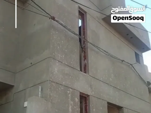 بيت ركن طابقين كل طابق منفصل، طابو صرف، البناء تم بيد شركة ممتازة بالحلة: اغصان