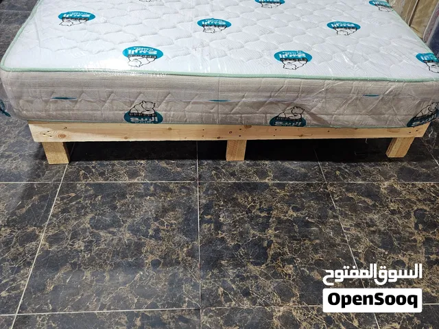 فراش الربيع طبي