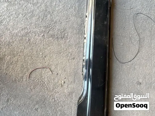 للبيع جوانب بي ام ودعميه خلفي الفئة السادسه