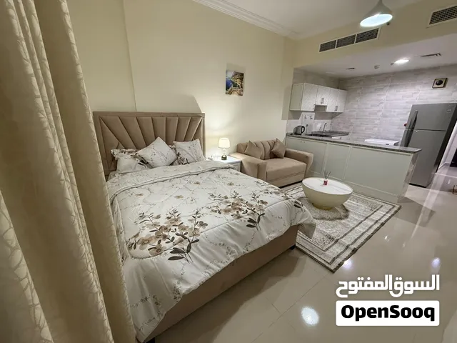 . استوديو مفروش للإيجار الشهري – النعيمية 1، عجمان الموقع: النعيمية 1، مقابل فندق العين.