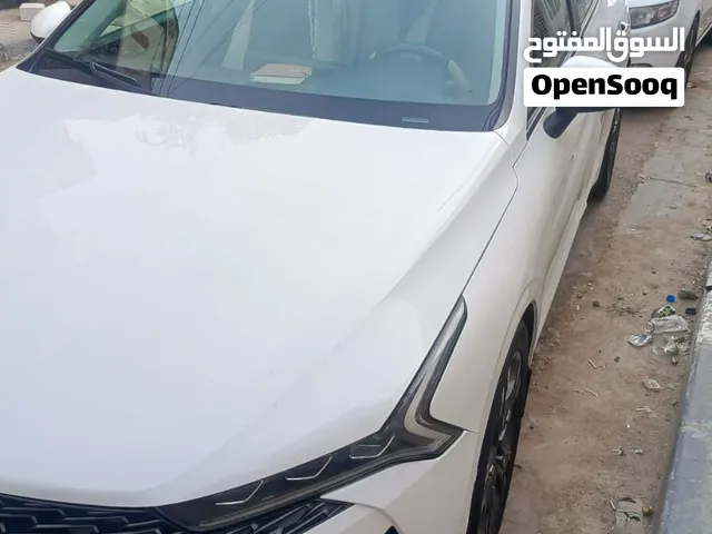 كيا k5 خليحي ابيض