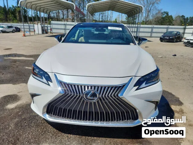 تباع جاهزة  لكزس 2019 ES 350 LUXURY الفئة الأولى اللكشري