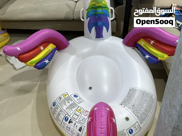 عوامه سباحه كبيره وعربايه اطفال نظيفه جدا