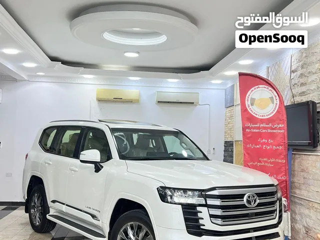 Used Toyota Land Cruiser in Muscat