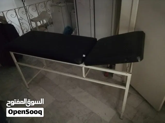 2  chariots 4  طاولات متحركة بدواليب