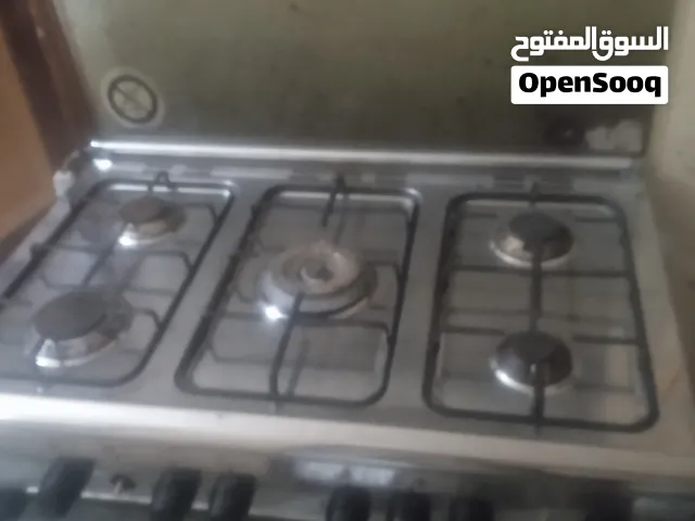فرن غاز خمسة عيون