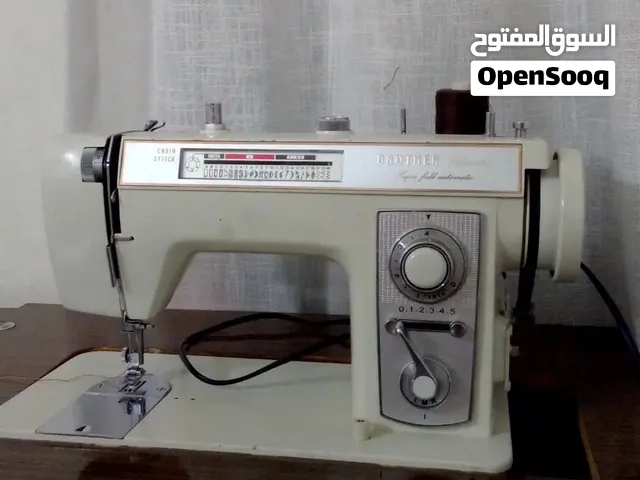مكينة خياطة سوبر براذر صناعة يابانية أصلية بالكامل   (هيكل داخلي وخارجي من الحديد الصلب المتين).