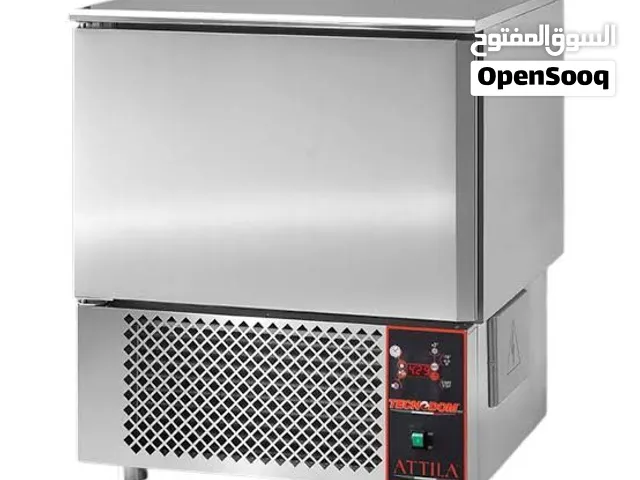 جهاز التبريد والتجميد السريع (Blast Chiller / Freezer)