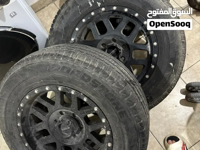 للبيع اربع رنقات ميثود اصليين مع الطوس كاملين والبراغي وتوايرهم فيهم نص عمر