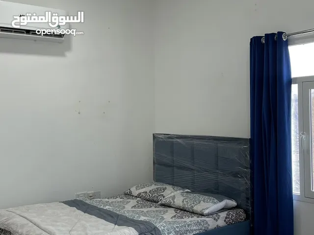 غرفة للأيجار اليومي و الاسبوعي في المعبيلة و بالساعات .