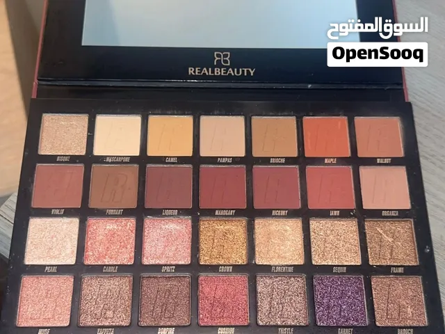 ظلال العيون eyeshadow palette