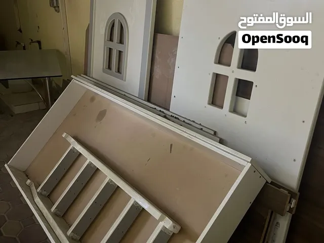 سرير طابقين للبيع شبه جديده