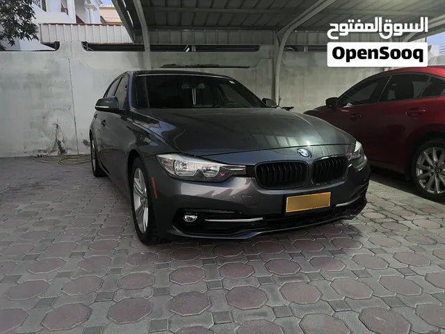 بي ام دبليو الفئة 3 2016  328i رمادي لسيارة صالون / سيدان مع مواصفات أمريكية