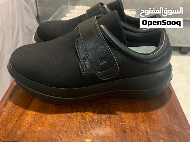 كيو بي طبي مقاس 39 نفس الجديد طبي مريح