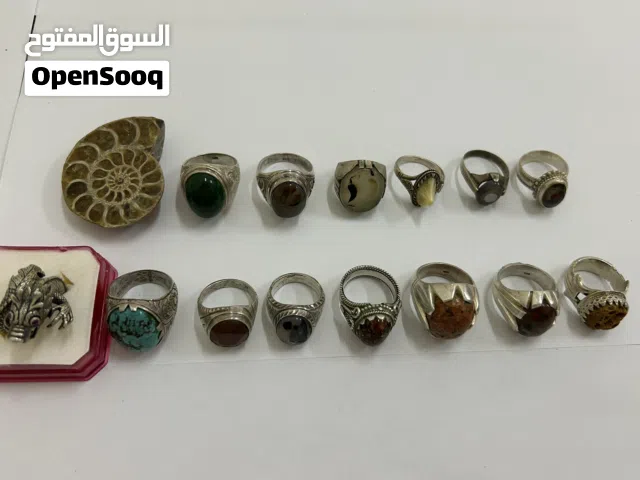 خواتم مميزة فيها القديم والنادر ... بأسعار مختلفة