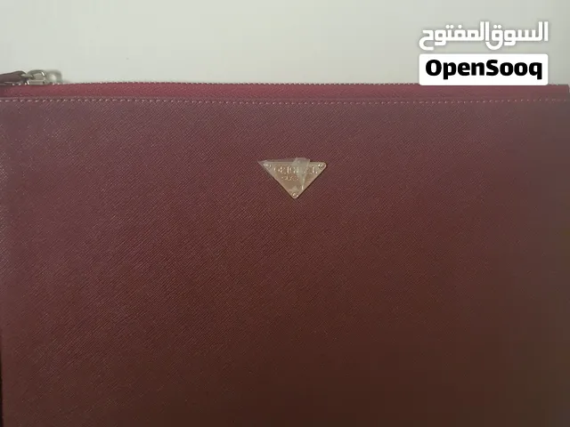 حقايب يد كلتش pouch