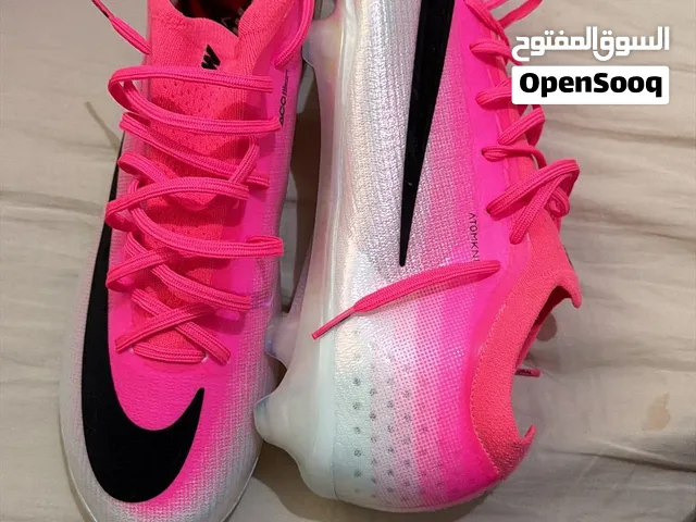 مقاس 44Air zoom الجديدة