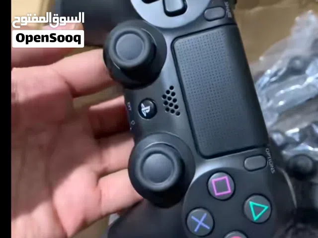 زوز يدين بلايستيشن 4سليم اصليات للبيع و ان شاءلله مانقصروش معا الشاري