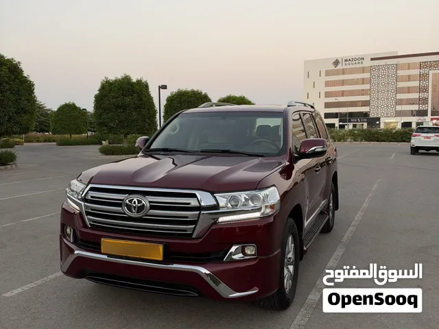 Used Toyota Land Cruiser in Muscat