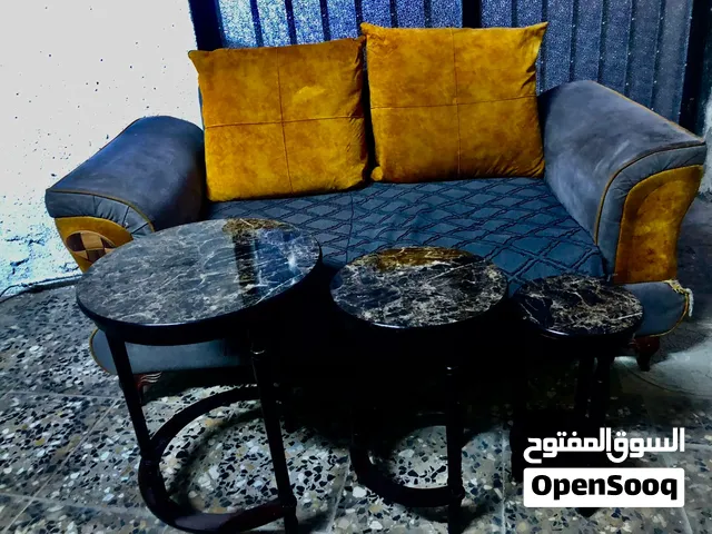طبلات وميز بلازمة