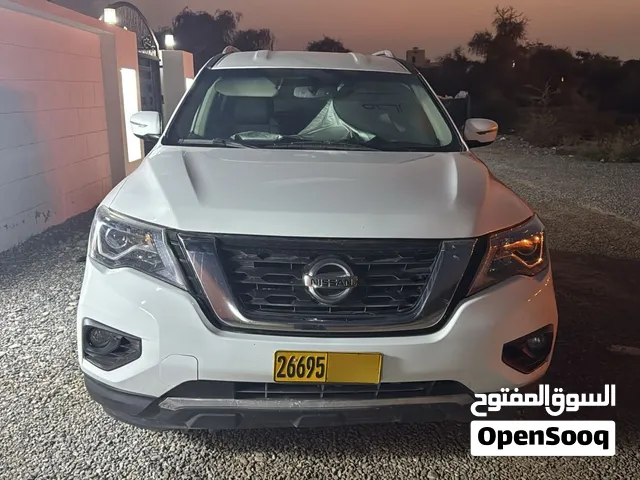 Used Nissan Pathfinder in Muscat