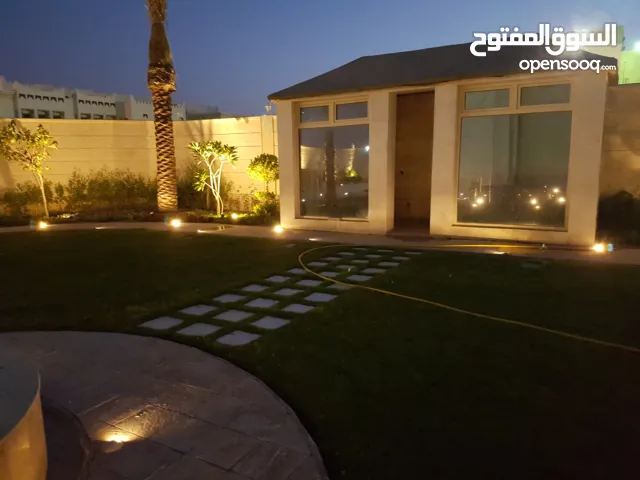 جميع أعمال الصيانات والتركيبات الكهربائية، والصيانة العامة