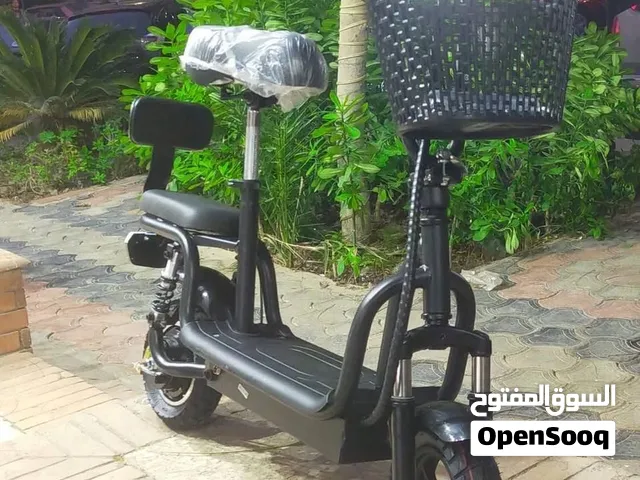 اسكوتر بسله للبيع مناسب لحد 20سنه