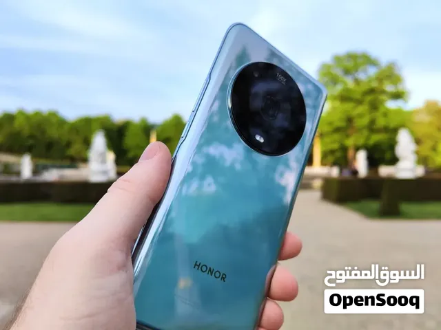 Honor Magic 4 Pro 12 GB Ram  256 GB .Brought from China 100% Orghnal not open no any one issues ..