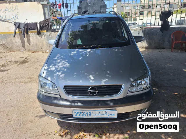 اوبل زافيرا من سويسرا درجة اولي وممتازة جدا