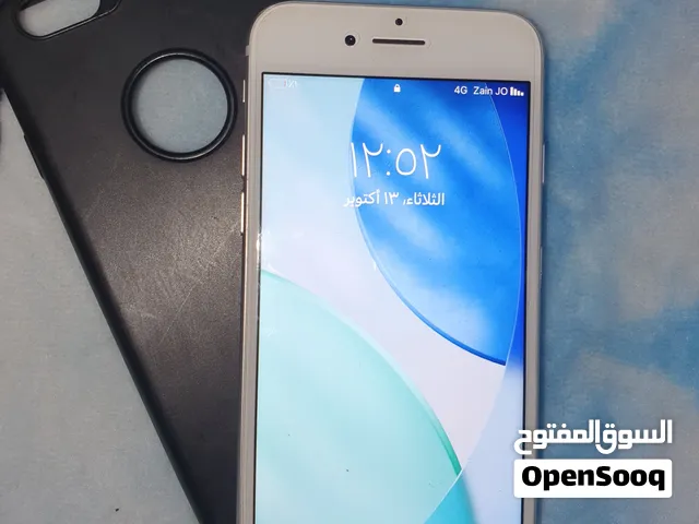 ايفون 7 مستعمل 32 جيجابايت فضي من أبل مع شاحن وسماعات - iphone 7