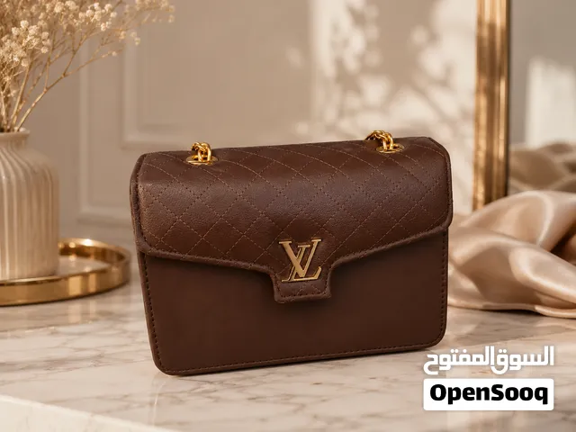 شنط نسائيه نازكه وعمليه 30 دينار