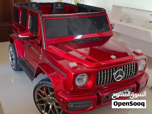 سيارة أطفال كهربائية لشخصين + ريموت  Mercedes G-Class  استخدام 4 أشهر  100 دينار