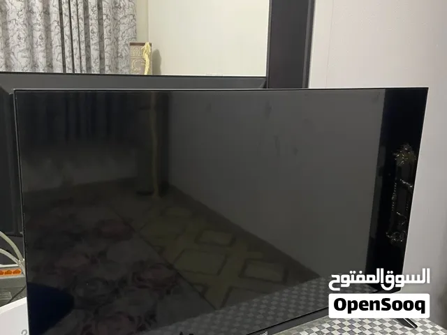 شاشه مافيها اي مشاكل السعر 300بذون التوصيل معه التوصيل 370