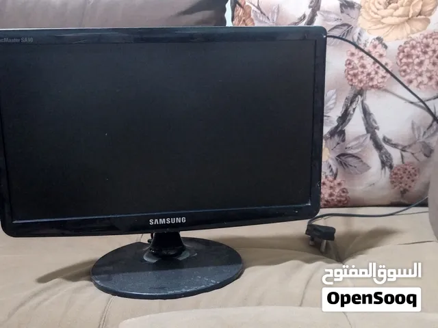 18.5 Samsung monitors for sale in Zarqa
