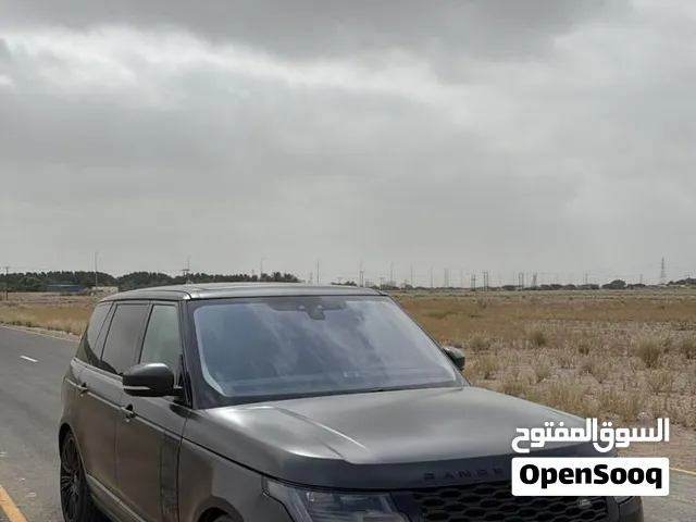 Range Rover vogue v8 supercharger 2019 black satin matte .